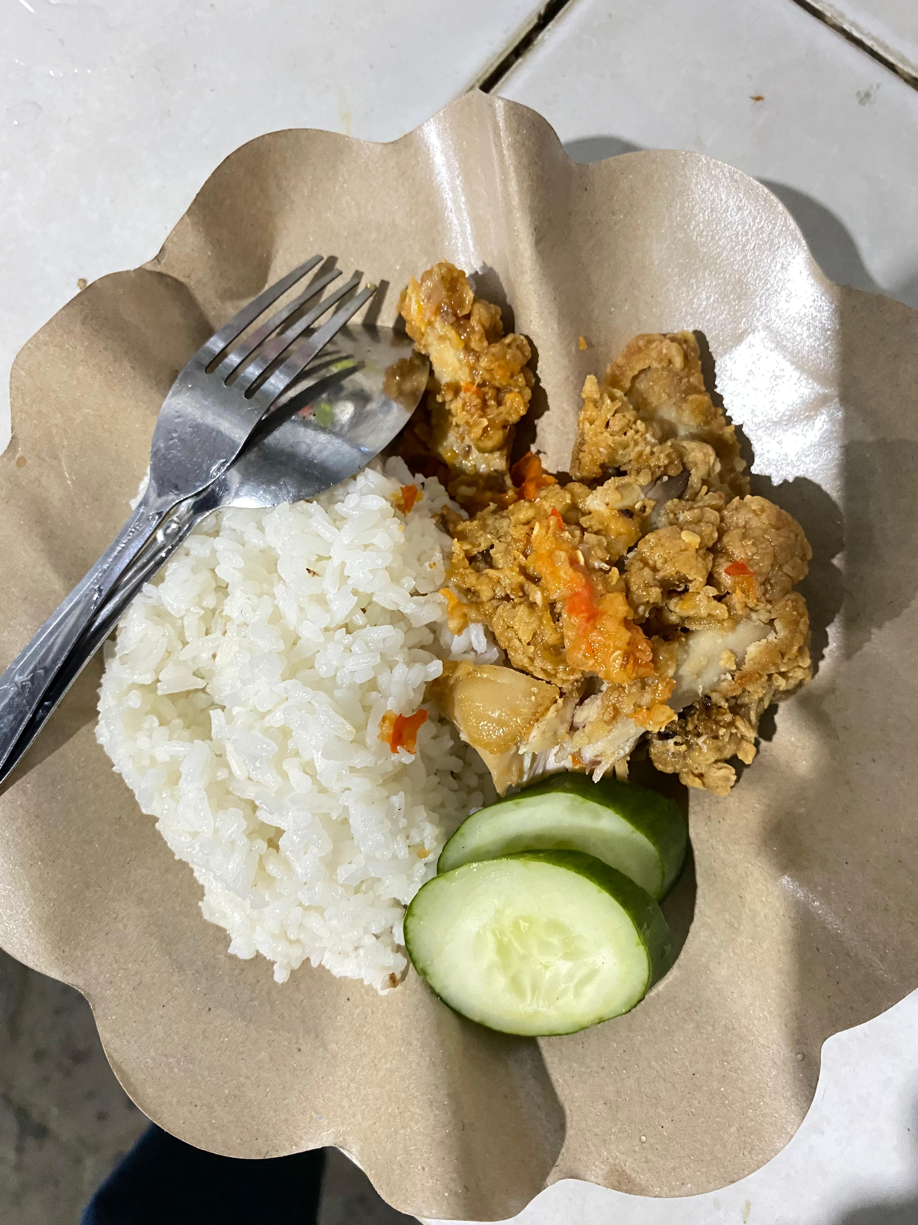 Tampilan depan WarungMU